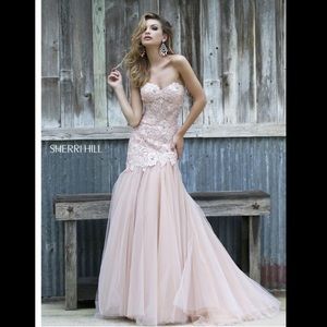 Sherri hill prom dress